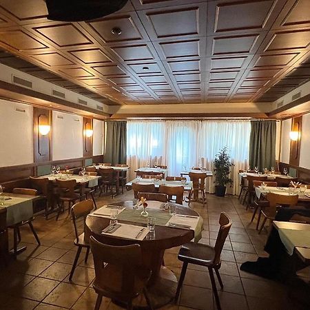 Hotel Jaeger Murten Bagian luar foto