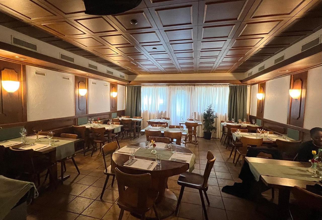 Hotel Jaeger Murten Bagian luar foto
